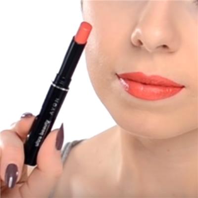 Rouge à lèvres rose orangé longue tenue Avon Ultra Beauty Rose Creme