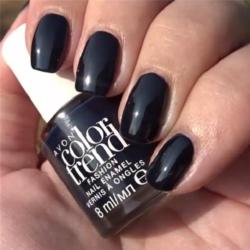 Vernis bleu foncé Nights Get Funnier Avon