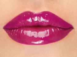 Rouge à lèvres laqué violet Loaded SPRINKLE ON PLUM Avon