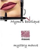 Ligneur rétractable contour des lèvres Avon mauve Mystery Mauve