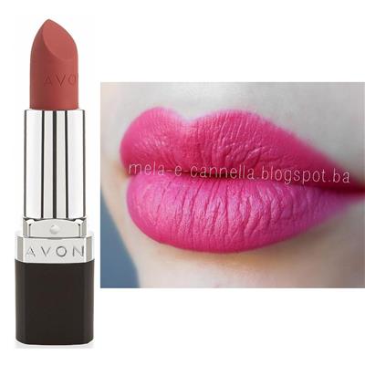 Rouge à lèvres mat rose Adoring Love Avon Perfectly Matte